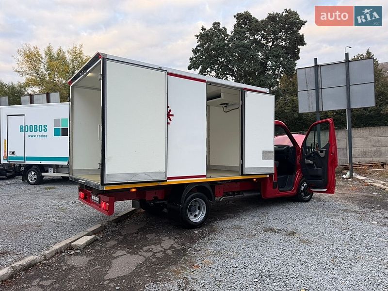 Фото Renault Master з оголошення AUTO.RIA