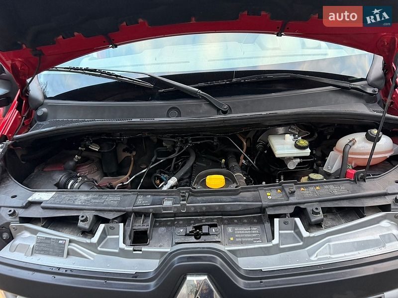 Фото Renault Master з оголошення AUTO.RIA