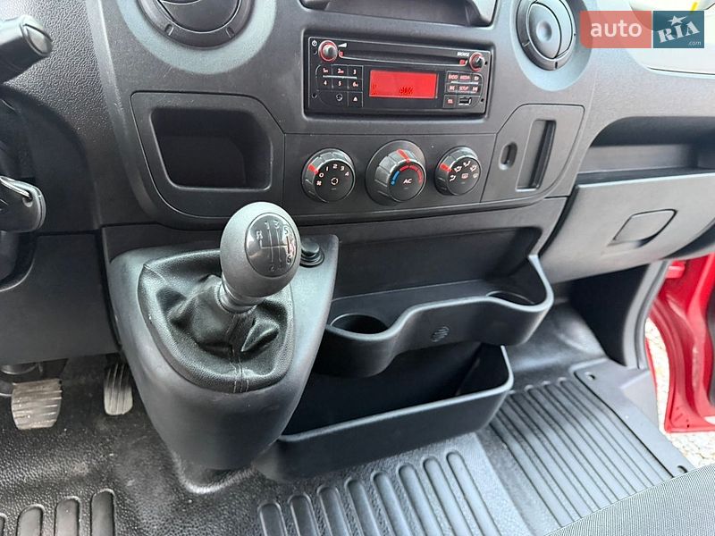 Фото Renault Master з оголошення AUTO.RIA