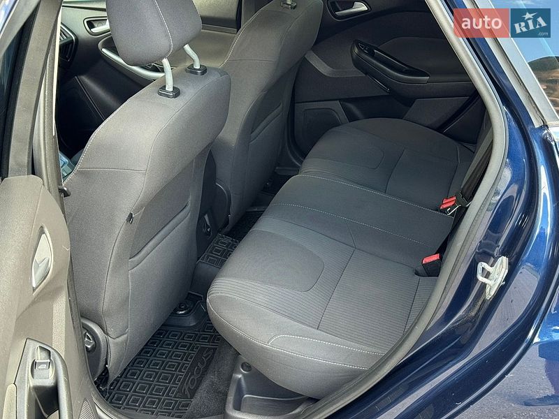 Фото Ford Focus з оголошення AUTO.RIA