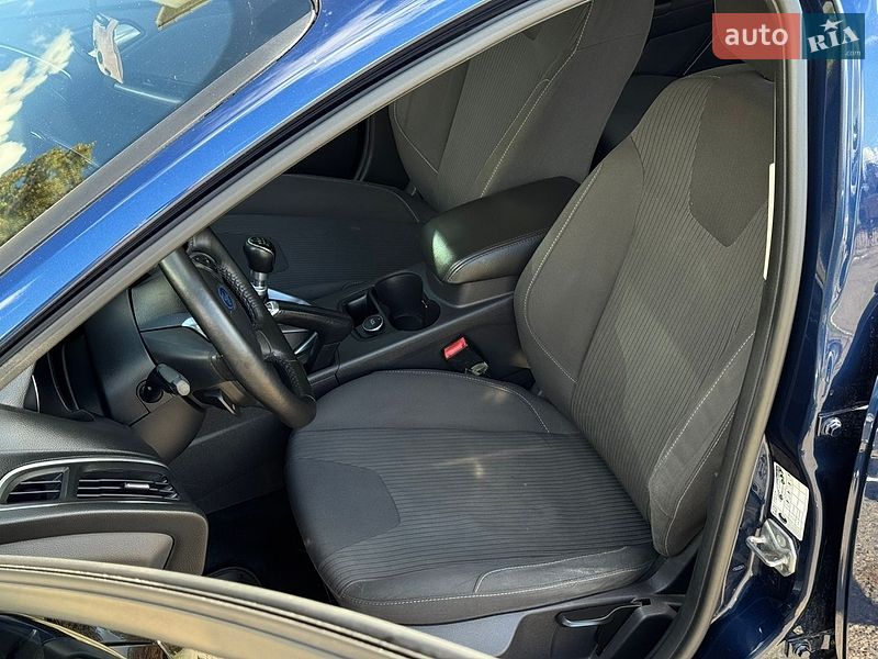 Фото Ford Focus з оголошення AUTO.RIA
