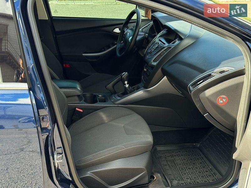 Фото Ford Focus з оголошення AUTO.RIA