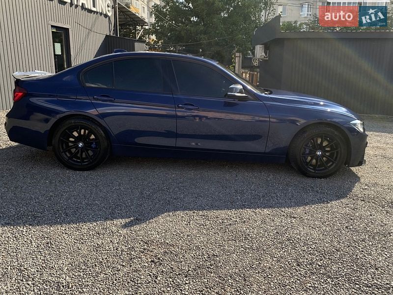 Фото BMW 3 Series з оголошення AUTO.RIA