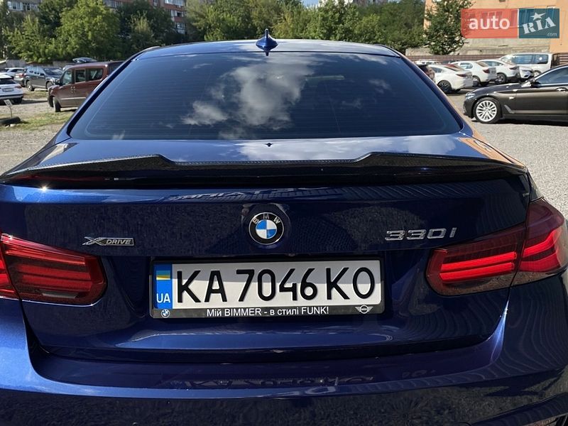 Фото BMW 3 Series з оголошення AUTO.RIA
