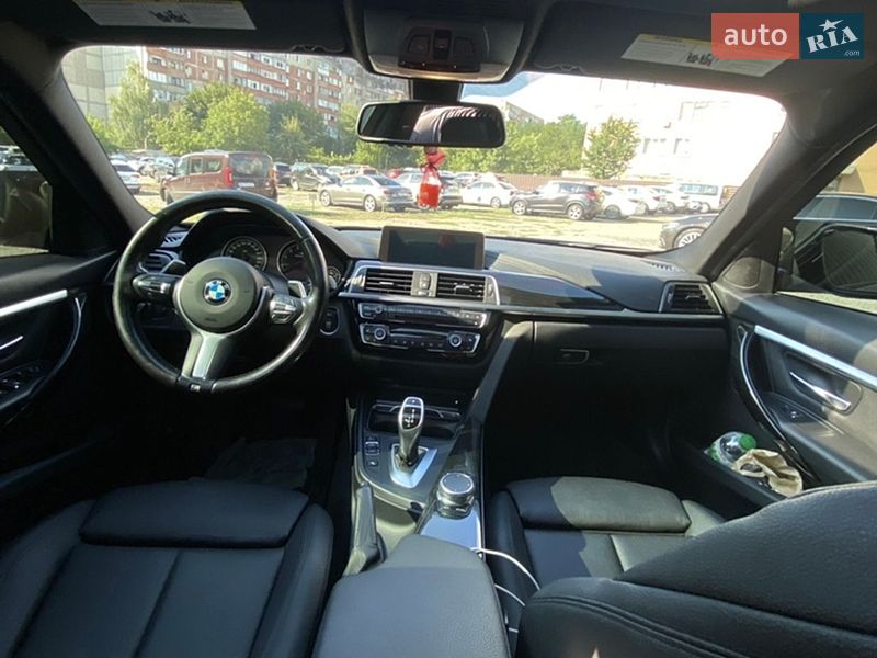 Фото BMW 3 Series з оголошення AUTO.RIA