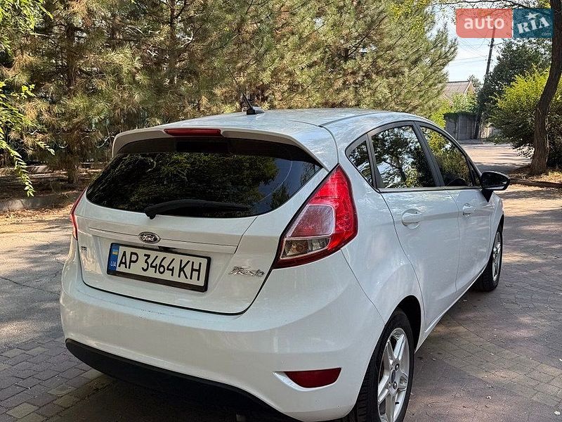 Фото Ford Fiesta з оголошення AUTO.RIA