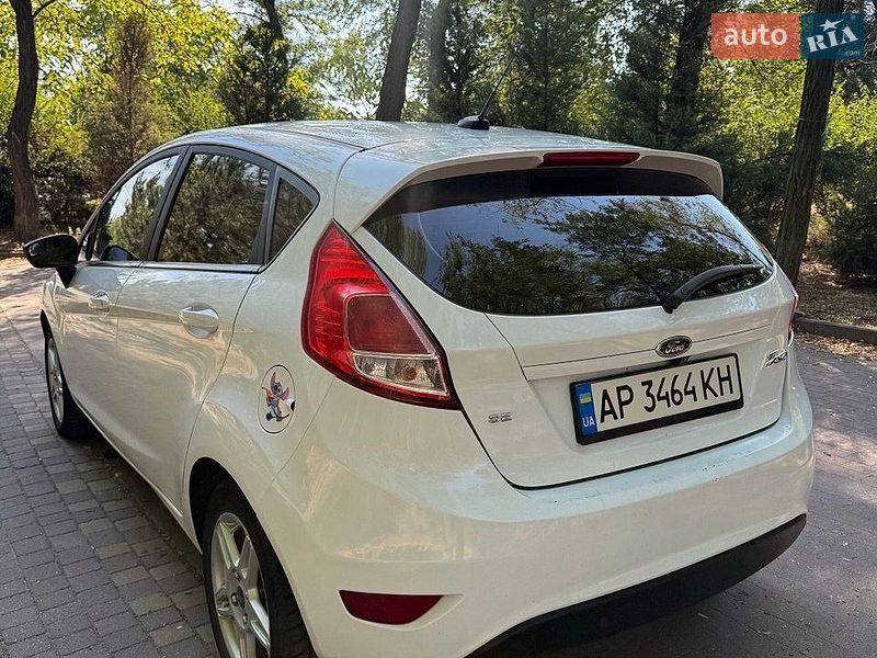 Фото Ford Fiesta з оголошення AUTO.RIA