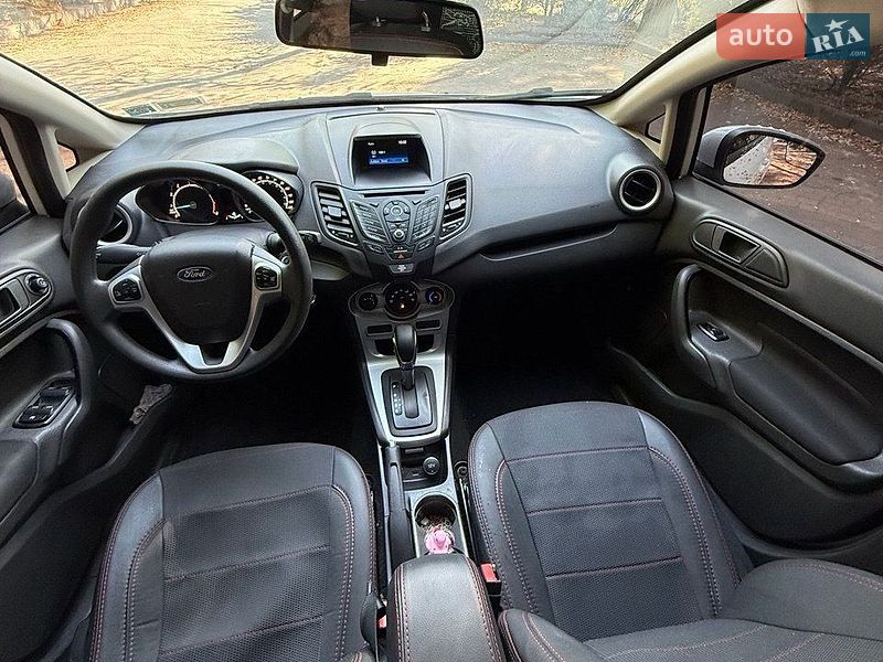 Фото Ford Fiesta з оголошення AUTO.RIA