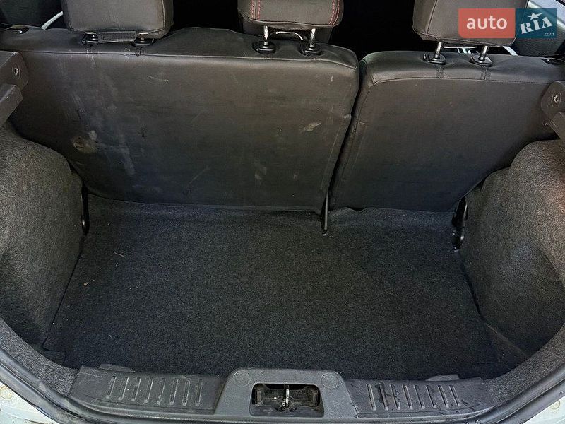 Фото Ford Fiesta з оголошення AUTO.RIA