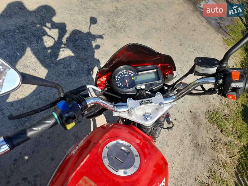 Фото Viper V 200 з оголошення AUTO.RIA