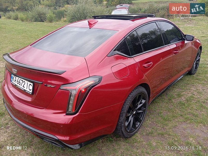 Фото Cadillac CT5 з оголошення AUTO.RIA