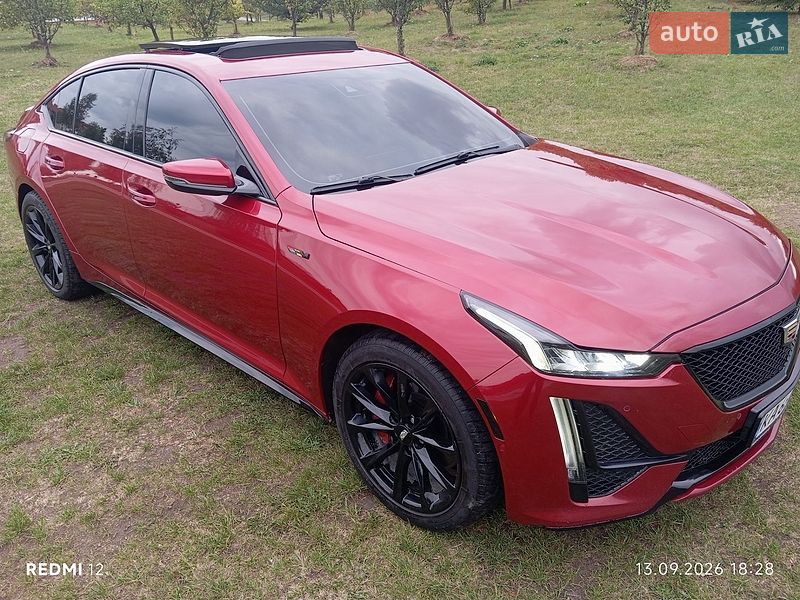 Фото Cadillac CT5 з оголошення AUTO.RIA