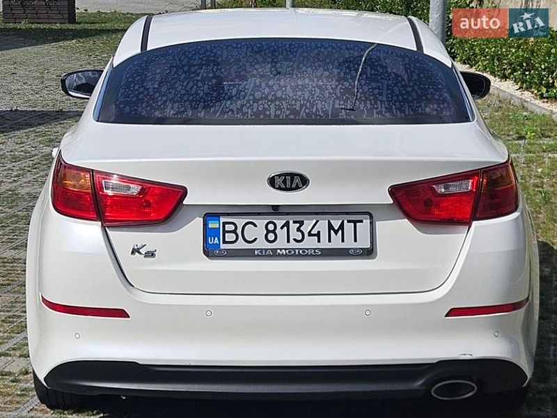 Фото Kia K5 з оголошення AUTO.RIA