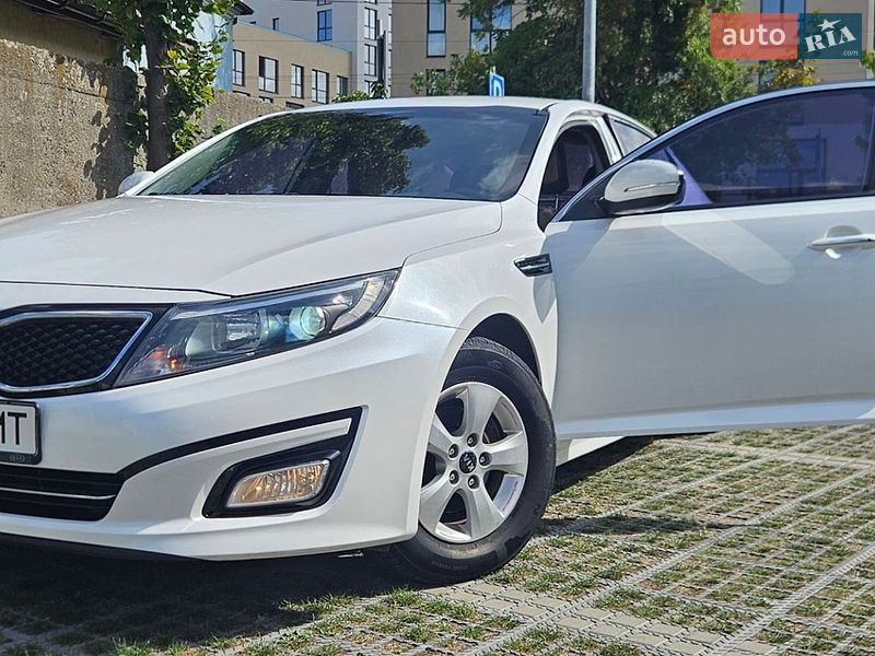 Фото Kia K5 з оголошення AUTO.RIA