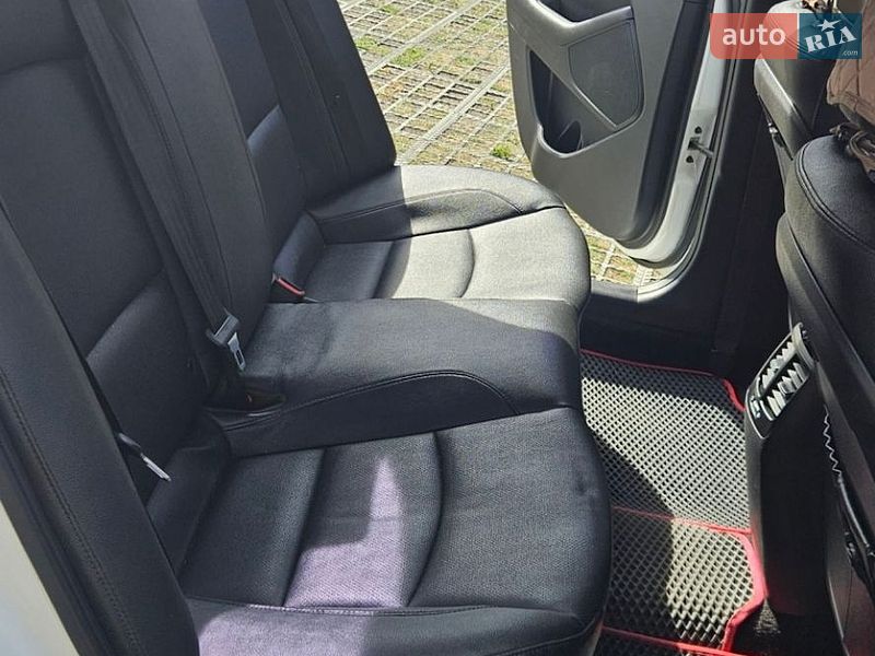 Фото Kia K5 з оголошення AUTO.RIA