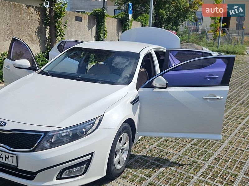 Фото Kia K5 з оголошення AUTO.RIA