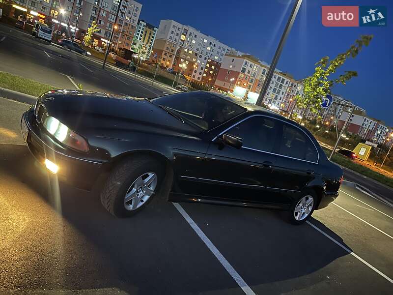 Фото BMW 5 Series з оголошення AUTO.RIA