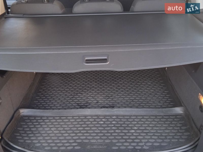 Фото Volkswagen Touran з оголошення AUTO.RIA