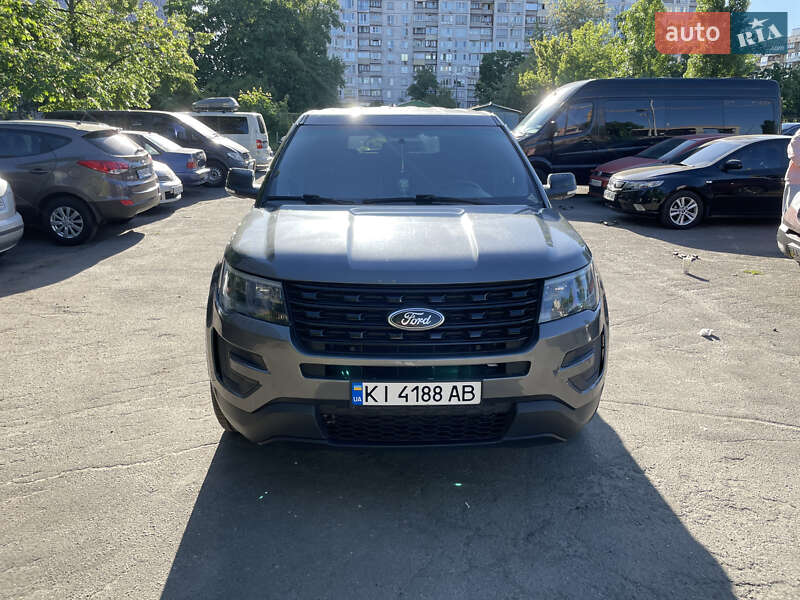 Фото Ford Explorer з оголошення AUTO.RIA