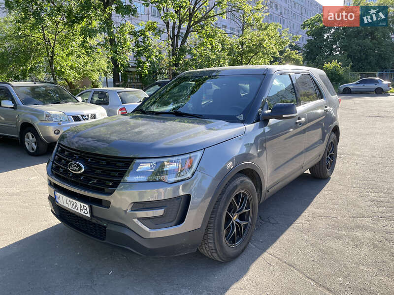 Фото Ford Explorer з оголошення AUTO.RIA