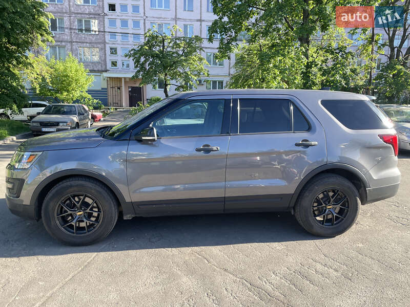 Фото Ford Explorer з оголошення AUTO.RIA