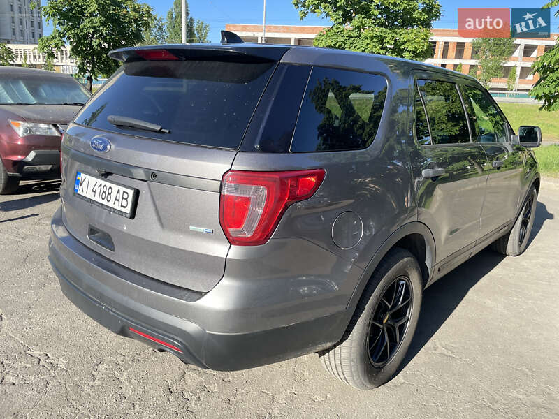 Фото Ford Explorer з оголошення AUTO.RIA
