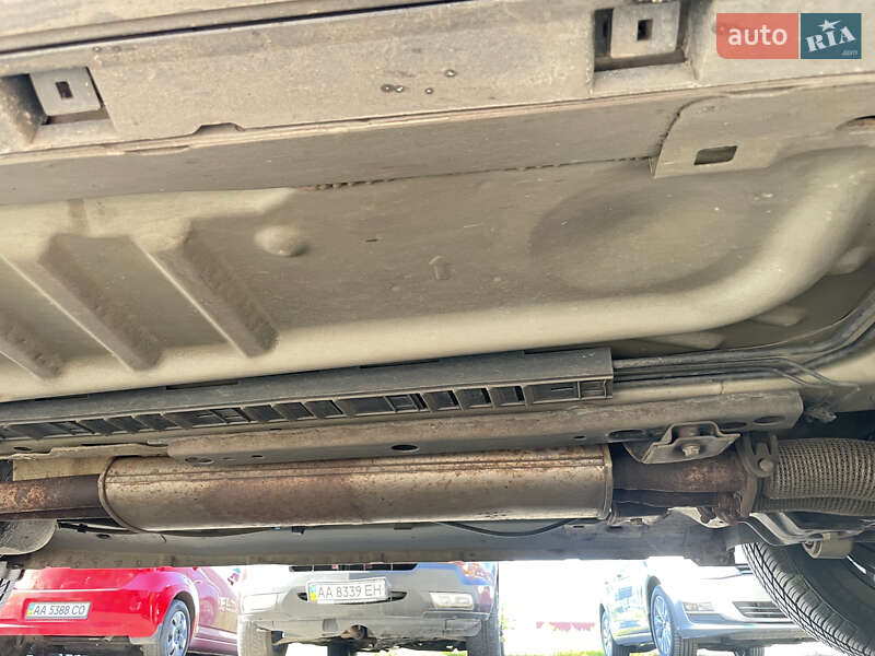 Фото Ford Explorer з оголошення AUTO.RIA