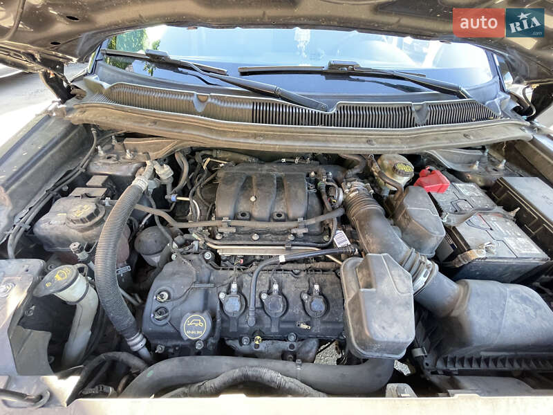 Фото Ford Explorer з оголошення AUTO.RIA