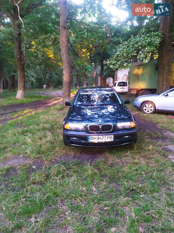 Фото BMW 3 Series з оголошення AUTO.RIA