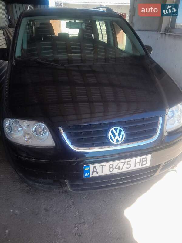 Фото Volkswagen Touran з оголошення AUTO.RIA