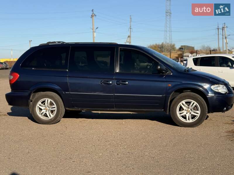 Фото Chrysler Grand Voyager з оголошення AUTO.RIA