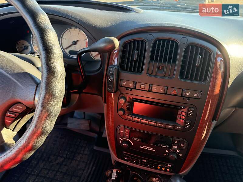 Фото Chrysler Grand Voyager з оголошення AUTO.RIA