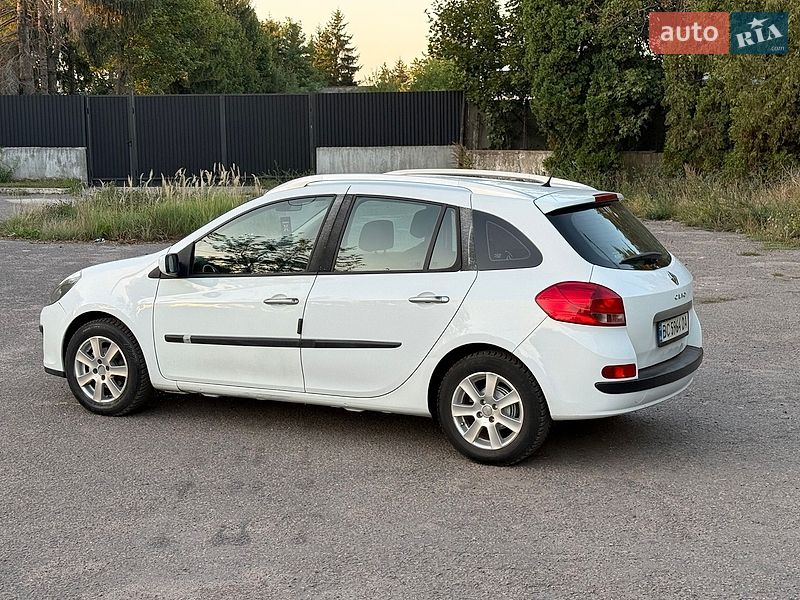 Фото Renault Clio з оголошення AUTO.RIA
