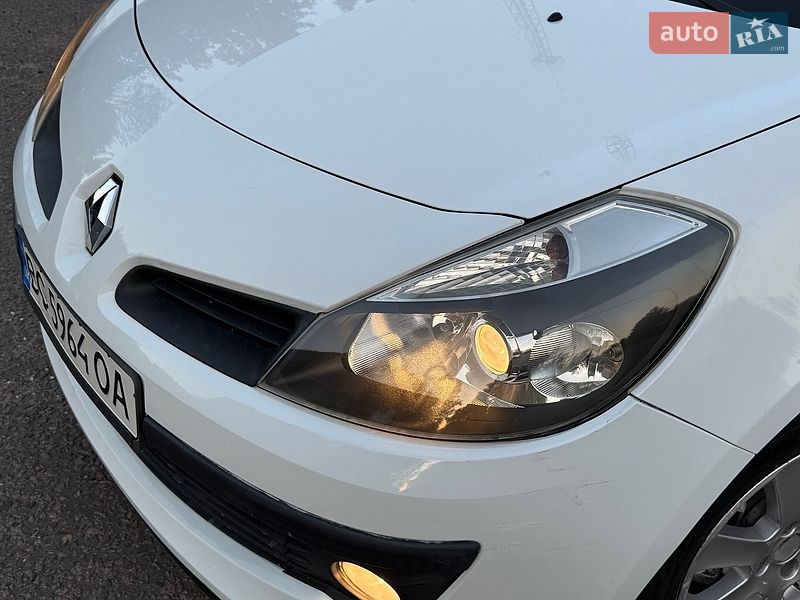 Фото Renault Clio з оголошення AUTO.RIA