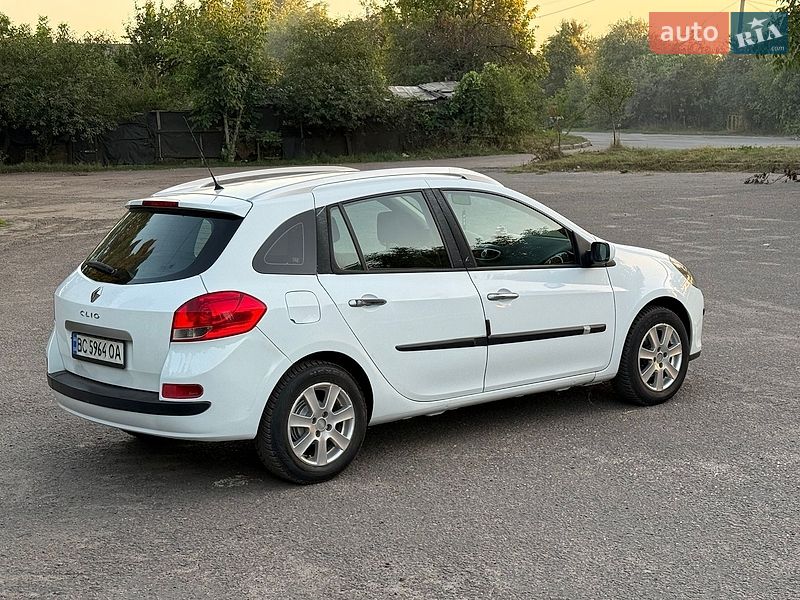 Фото Renault Clio з оголошення AUTO.RIA