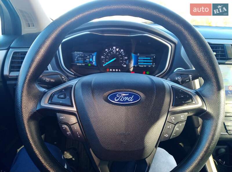 Фото Ford Fusion з оголошення AUTO.RIA