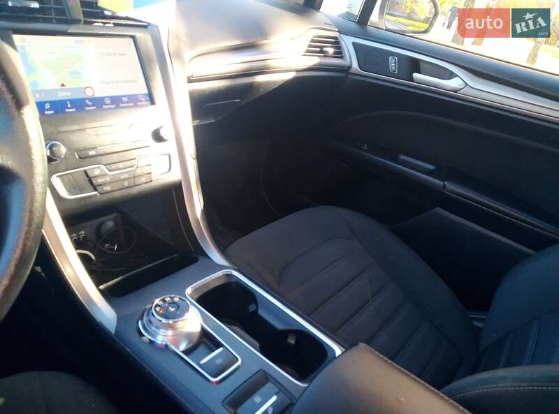 Фото Ford Fusion з оголошення AUTO.RIA