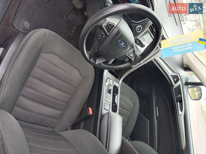 Фото Ford Fusion з оголошення AUTO.RIA