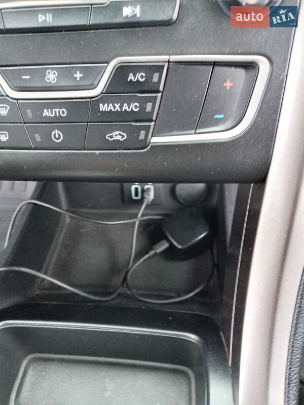 Фото Ford Fusion з оголошення AUTO.RIA