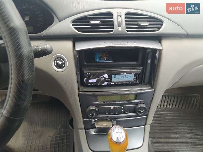 Фото Renault Laguna з оголошення AUTO.RIA