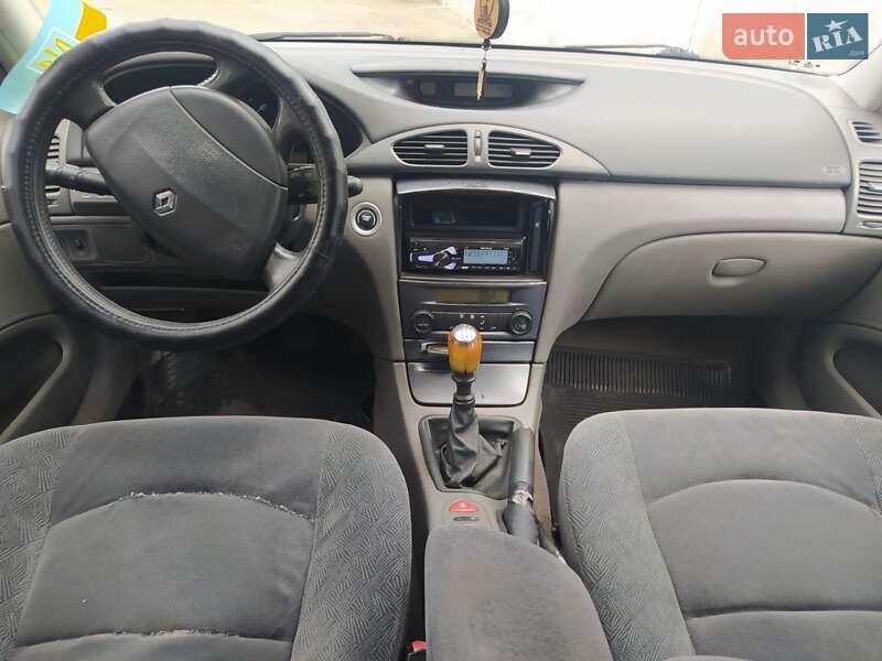 Фото Renault Laguna з оголошення AUTO.RIA