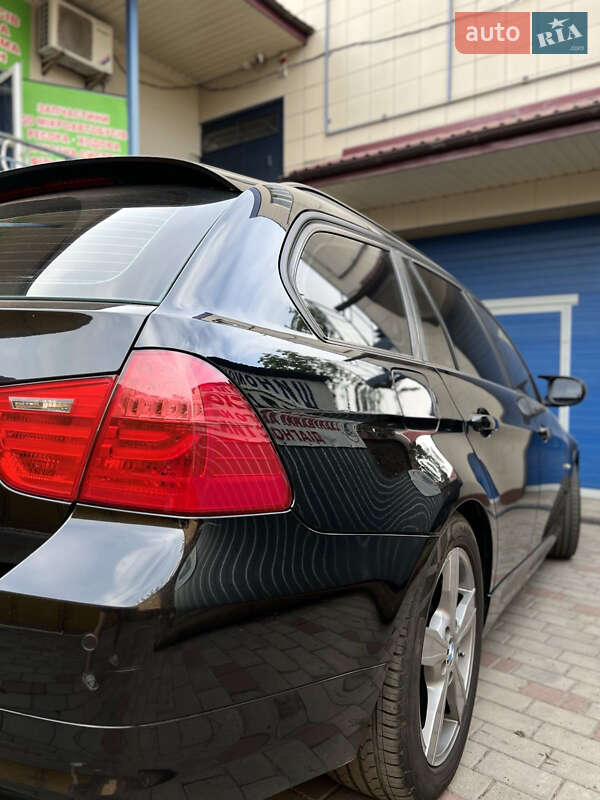 Фото BMW 3 Series з оголошення AUTO.RIA