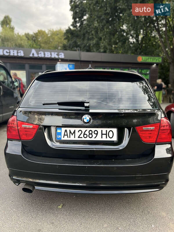 Фото BMW 3 Series з оголошення AUTO.RIA