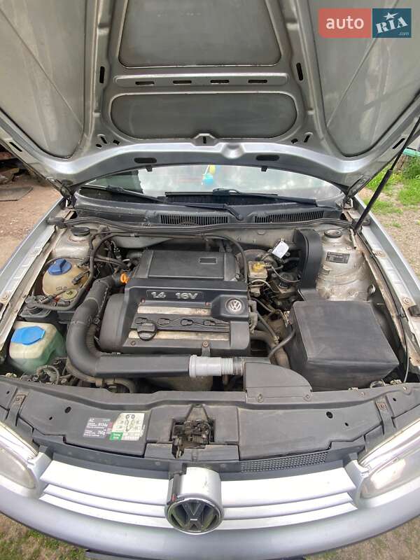 Фото Volkswagen Golf з оголошення AUTO.RIA