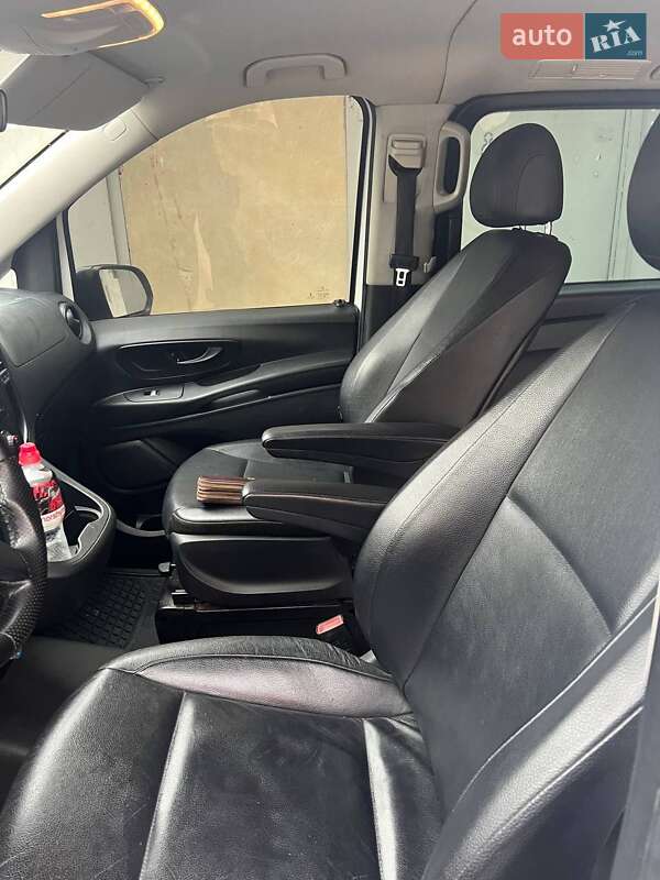 Фото Mercedes-Benz Metris з оголошення AUTO.RIA