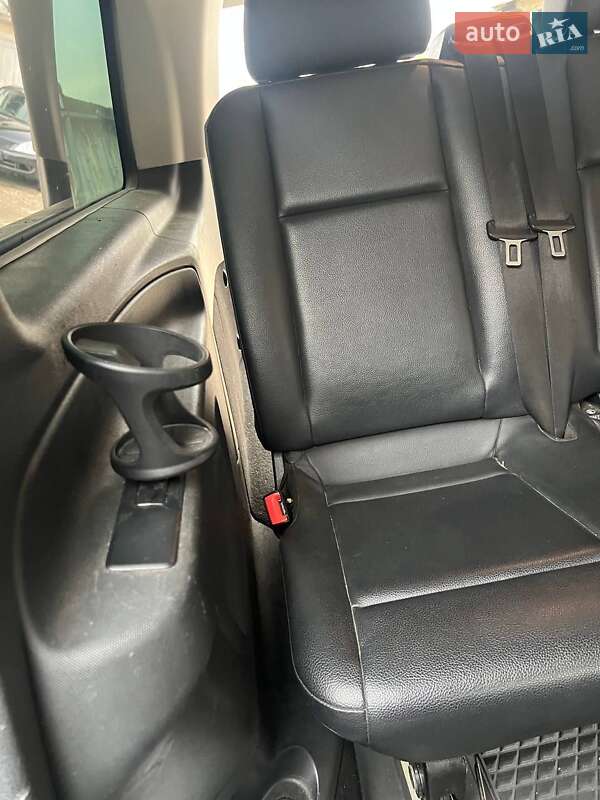 Фото Mercedes-Benz Metris з оголошення AUTO.RIA