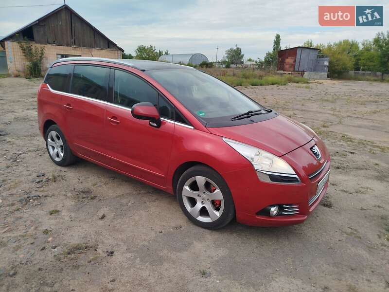 Фото Peugeot 5008 з оголошення AUTO.RIA
