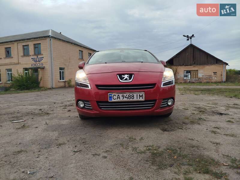 Фото Peugeot 5008 з оголошення AUTO.RIA