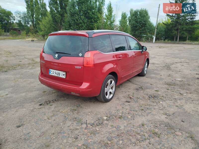 Фото Peugeot 5008 з оголошення AUTO.RIA