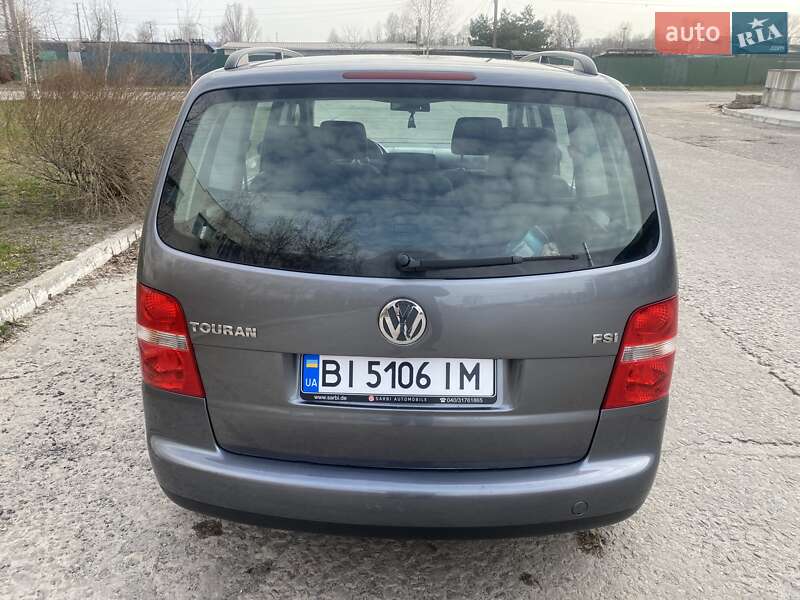Фото Volkswagen Touran з оголошення AUTO.RIA